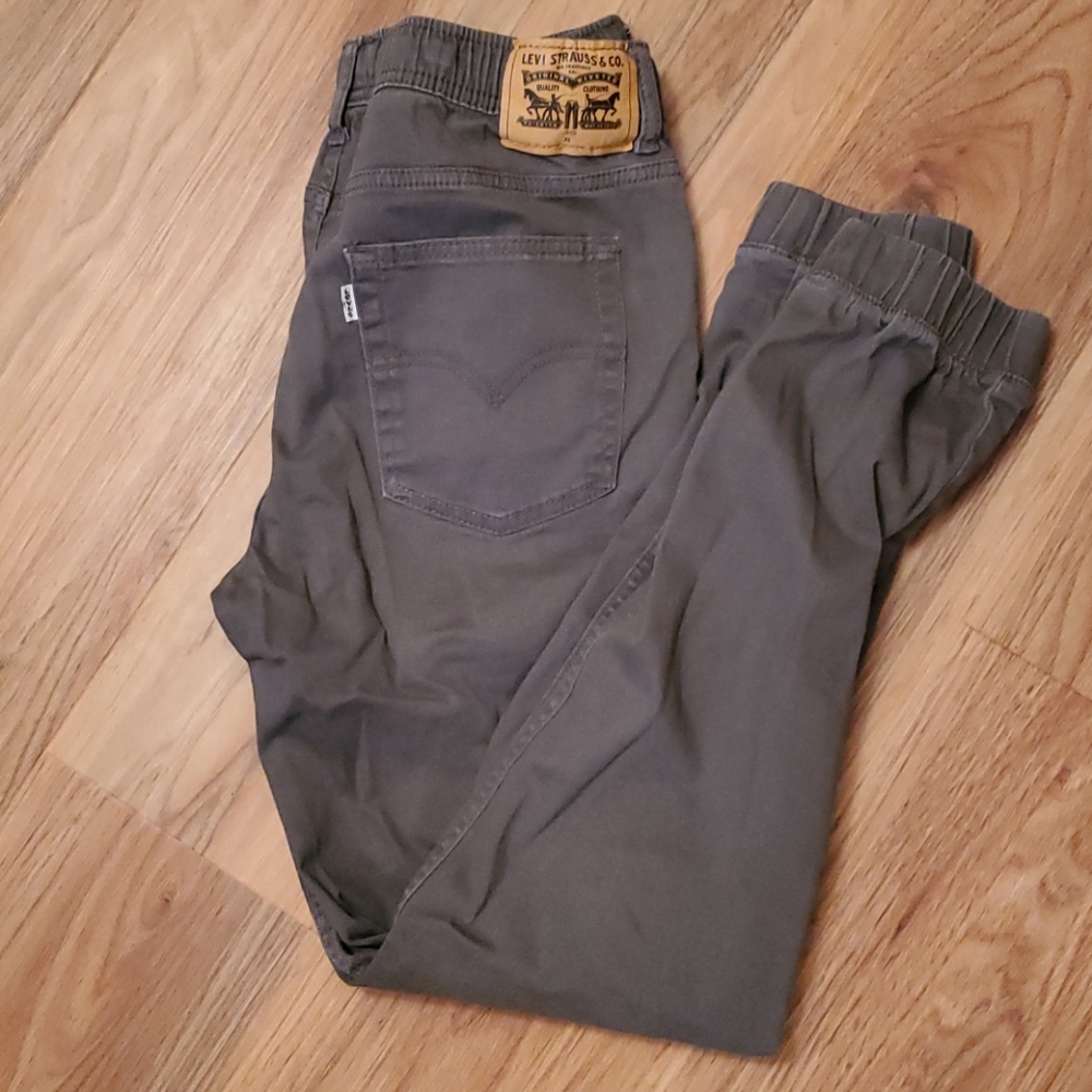 Levi's Joggers - Picture 2 of 2